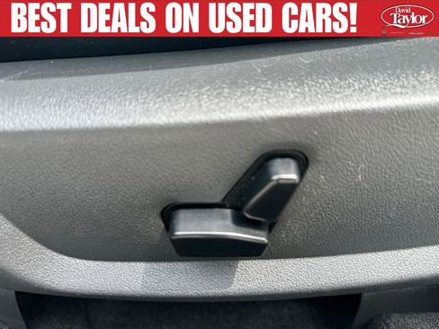 Used 2010 Dodge Challenger R/T RWD image 18