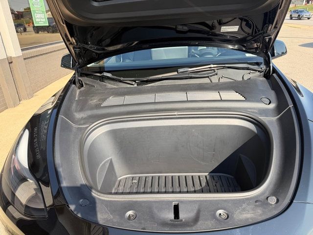 Used 2023 Tesla Model Y Long Range AWD/4WD image 23