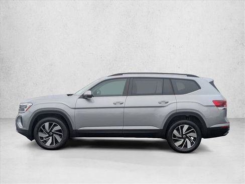 New 2026 Volkswagen Atlas SE FWD image 8