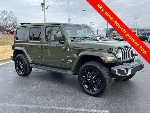 Used 2024 Jeep Wrangler Sahara image 2