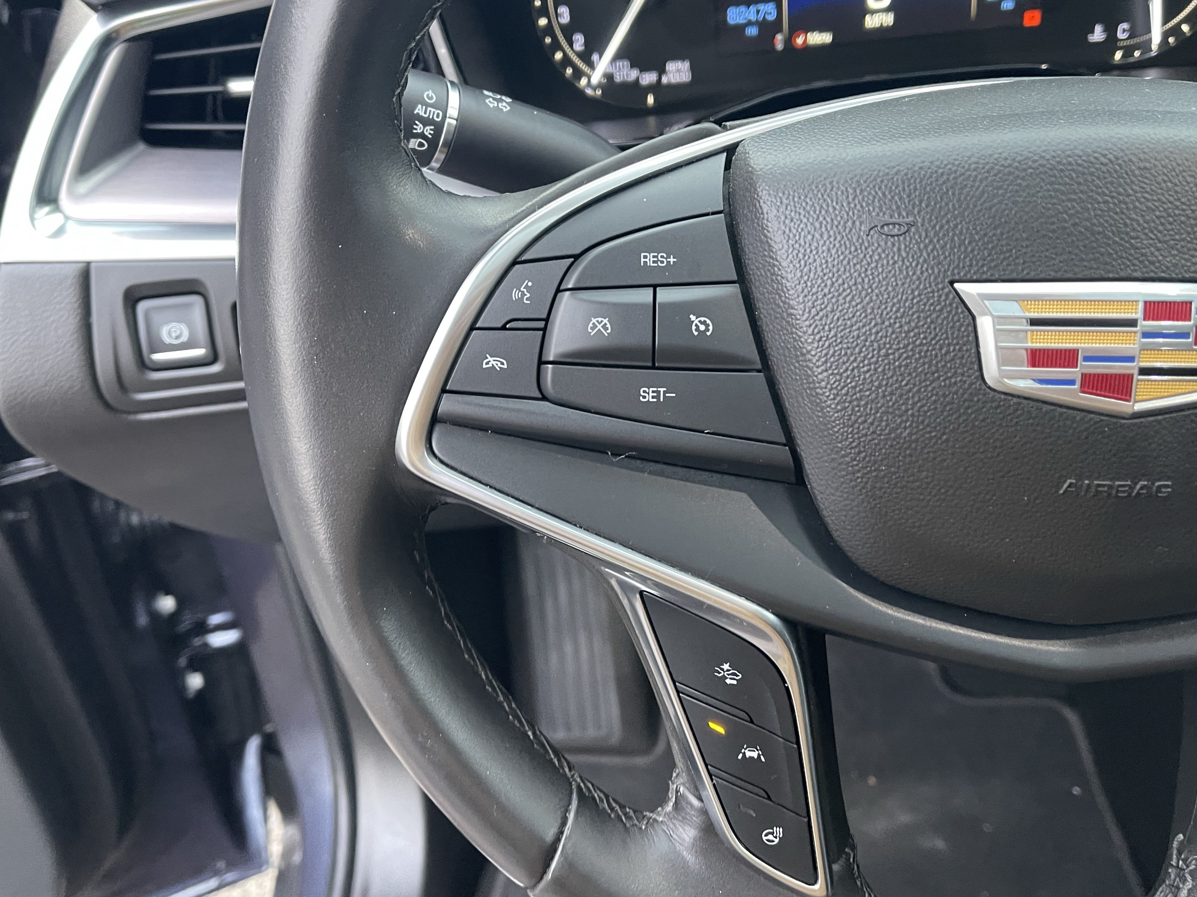 Used 2018 Cadillac XT5 Luxury w/ Driver Awareness Package FWD image 23