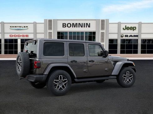 New 2025 Jeep Wrangler Unlimited Sahara AWD/4WD image 4