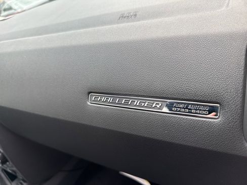 Used 2008 Dodge Challenger SRT8 image 49