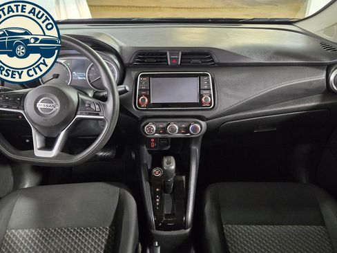 Used 2021 Nissan Versa S FWD image 26