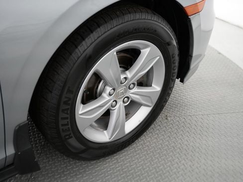 Used 2019 Honda Odyssey EX image 54