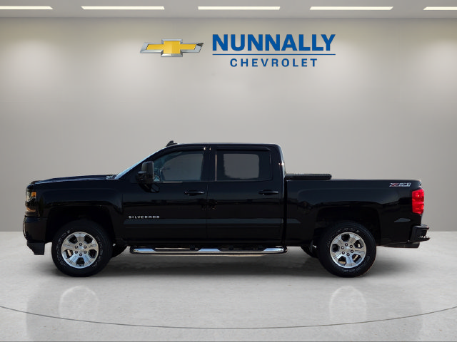 Used 2017 Chevrolet Silverado 1500 LT w/ All Star Edition AWD/4WD image 2