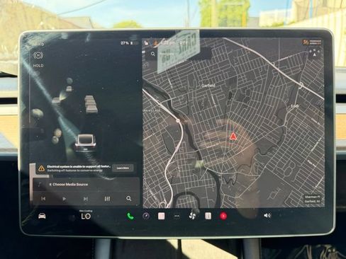 Used 2022 Tesla Model 3 Long Range AWD/4WD image 29