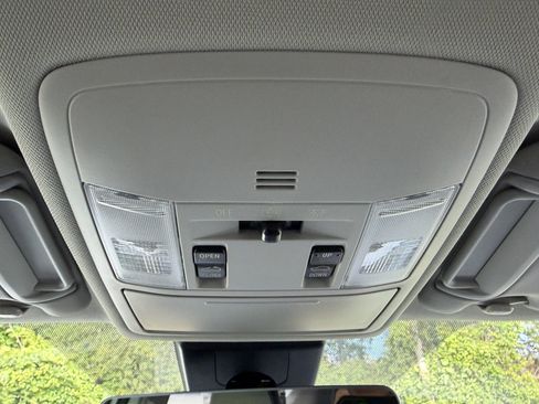 Used 2016 Toyota RAV4 Limited FWD image 31