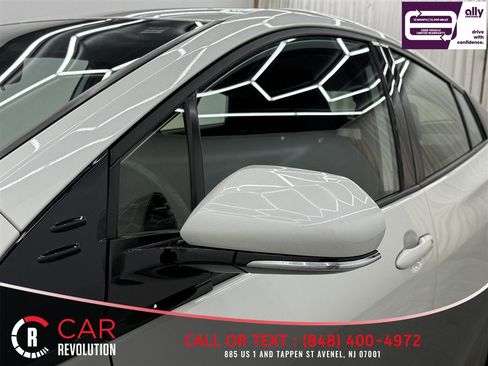 Used 2020 Toyota Prius Prime LE FWD image 40