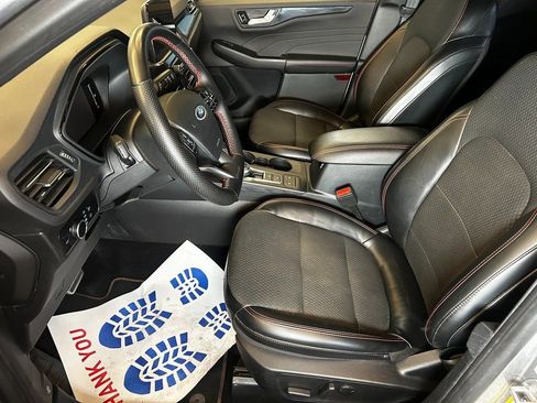 Used 2023 Ford Escape ST-Line image 18