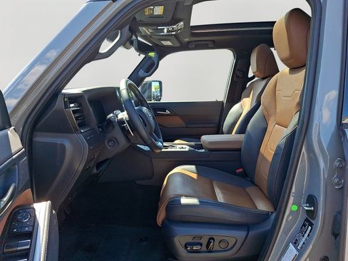 Used 2024 Lexus GX 550 w/ Accessory Package (2T) AWD/4WD image 14