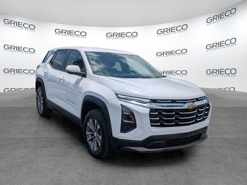 Used 2025 Chevrolet Equinox LT FWD image 1