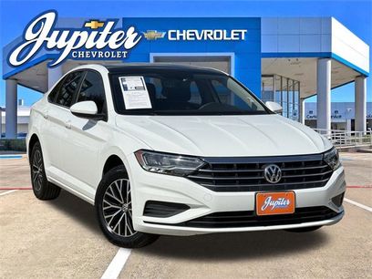 Used 2021 Volkswagen Jetta SE w/ SE Cold Weather Package