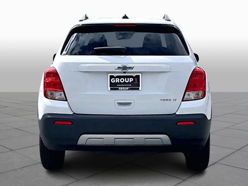 Used 2016 Chevrolet Trax LT w/ LT Convenience Package image 5