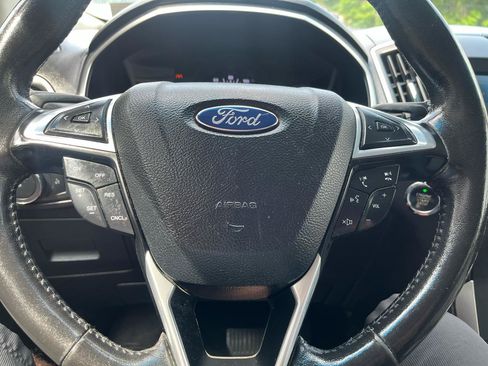 Used 2015 Ford Edge SEL w/ Equipment Group 201A AWD/4WD image 22