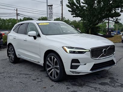 Certified 2023 Volvo XC60 B5 Ultimate w/ Climate Package