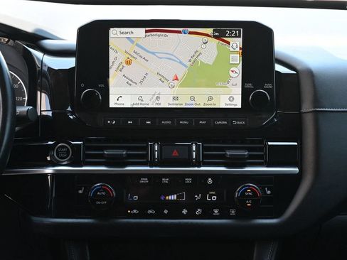 Used 2022 Nissan Pathfinder SL FWD image 11