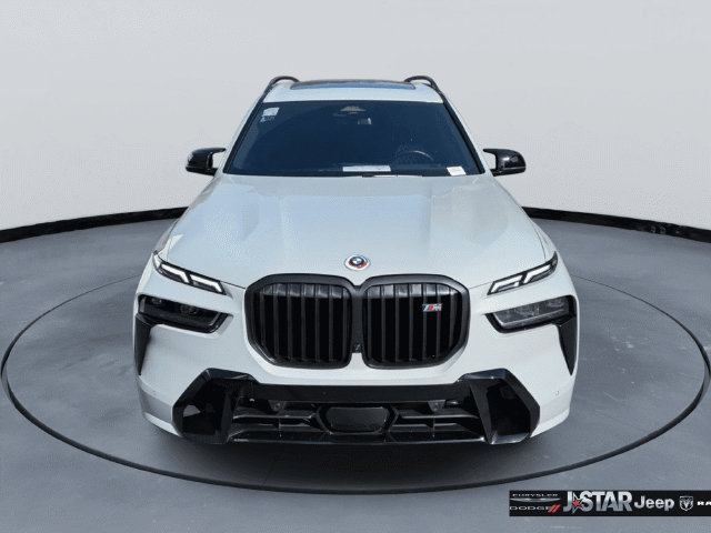 Used 2025 BMW X7 M60i w/ M Sport Professional Package AWD/4WD image 2
