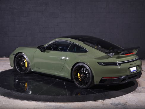 Used 2024 Porsche 911 Carrera GTS RWD image 29