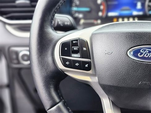 Used 2023 Ford Explorer XLT w/ Equipment Group 202A image 28