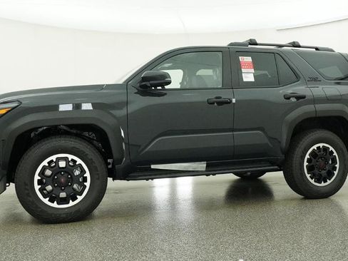 New 2026 Toyota 4Runner 4WD image 18