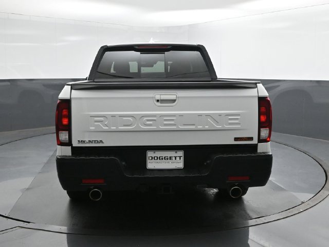 Used 2025 Honda Ridgeline TrailSport+ image 5