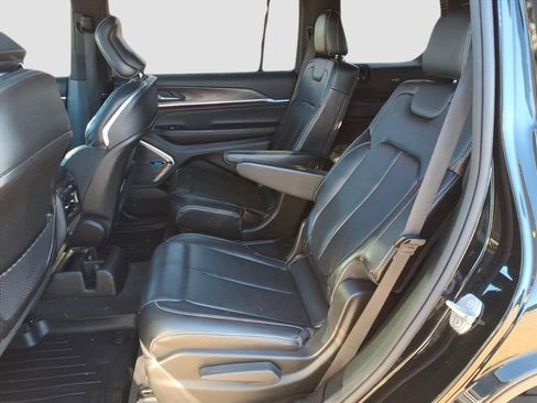 Used 2021 Jeep Grand Cherokee L Overland w/ Luxury Tech Group IV image 24