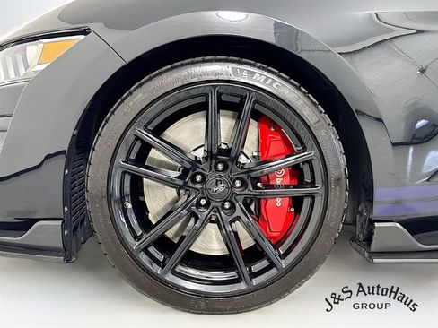 Used 2020 Ford Mustang Shelby GT500 w/ Technology Package RWD image 38