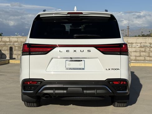 New 2026 Lexus LX 700h F Sport image 10