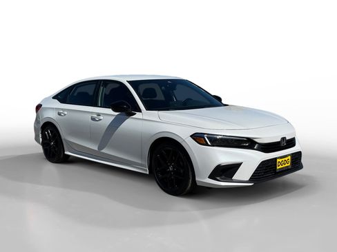 Used 2023 Honda Civic Sport image 7