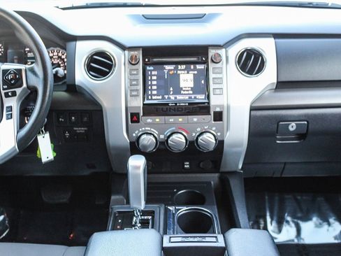 Used 2018 Toyota Tundra SR5 image 14