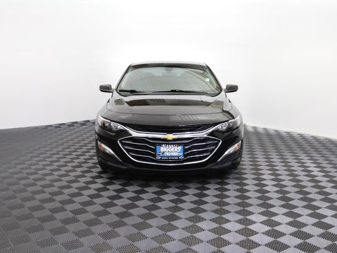 Used 2022 Chevrolet Malibu LS FWD image 2