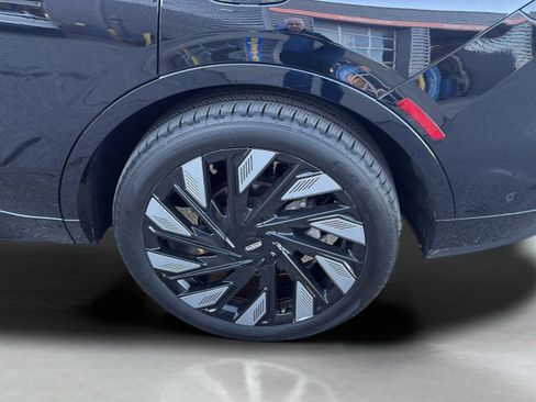 Used 2024 Lincoln Nautilus Reserve w/ Equipment Group 203A image 31