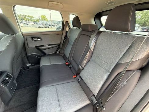 Used 2023 Nissan Rogue SV FWD image 26