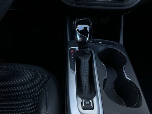 Used 2025 Buick Envista Preferred image 22