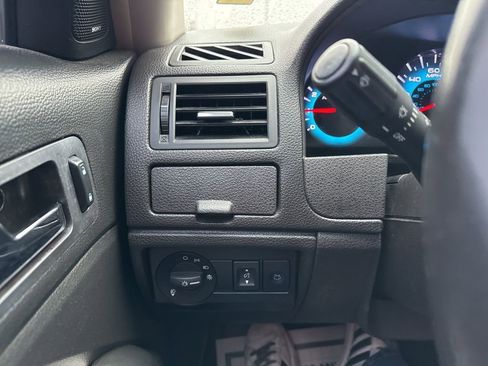 Used 2012 Ford Fusion SEL image 49