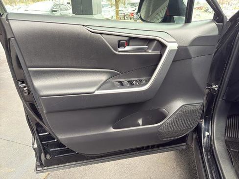 Used 2024 Toyota RAV4 XLE w/ Convenience Package image 14