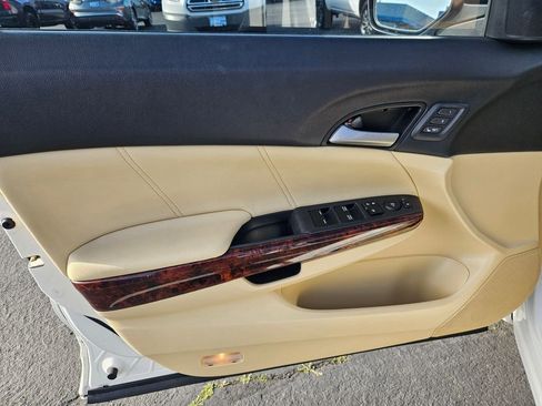 Used 2010 Honda Crosstour EX-L image 10