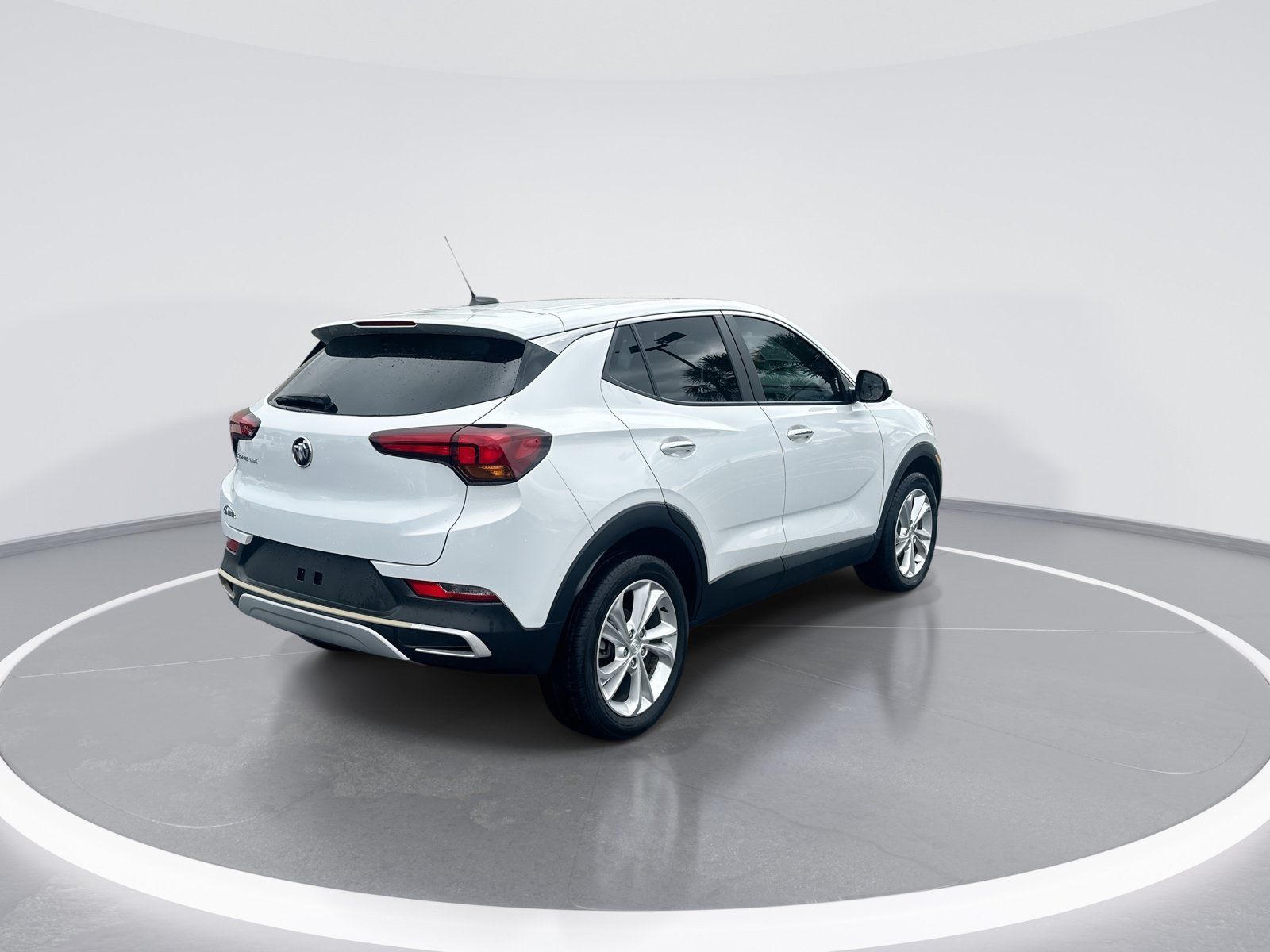 Used 2023 Buick Encore GX Preferred w/ Cold Weather Comfort Package AWD/4WD image 9
