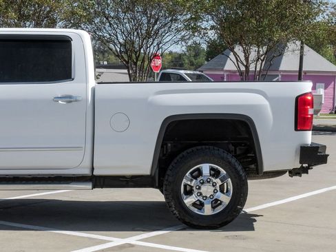 Used 2015 GMC Sierra 3500 Denali w/ Duramax Plus Package image 16