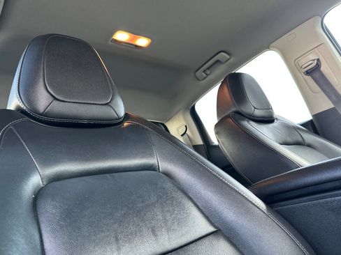 Used 2016 GMC Canyon SLT w/ Driver Alert Package image 19