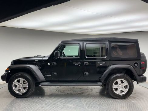 Used 2021 Jeep Wrangler Unlimited Sport image 5