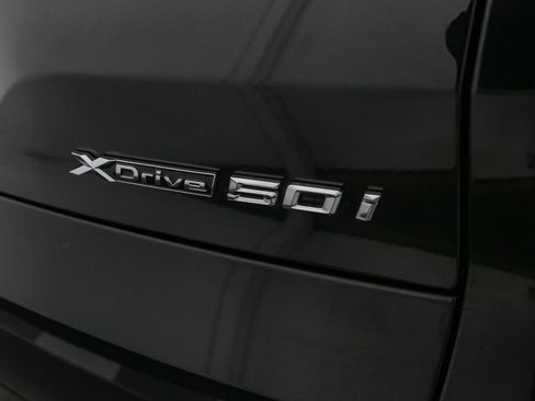 Used 2019 BMW X5 xDrive50i w/ M Sport Package AWD/4WD image 11