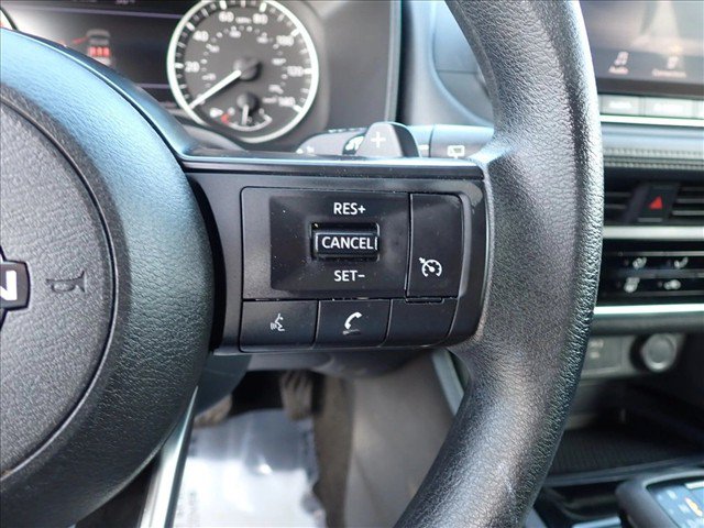 Used 2024 Nissan Rogue S AWD/4WD image 14