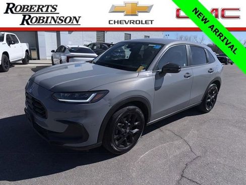 Used 2025 Honda HR-V Sport image 1