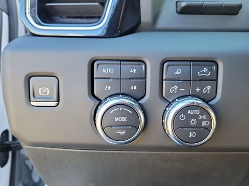 Certified 2024 GMC Sierra 2500 Denali Ultimate image 26