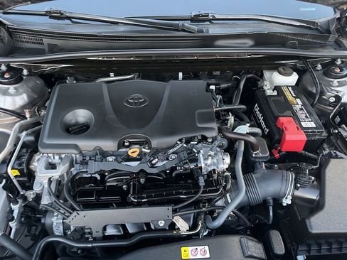 Used 2023 Toyota Camry SE image 13