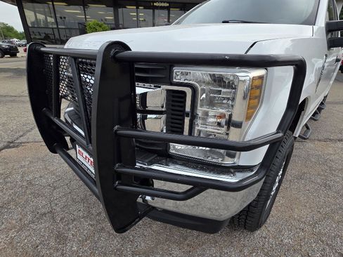 Used 2018 Ford F250 XLT w/ Snow Plow Prep Package AWD/4WD image 36