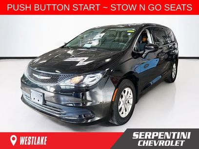 Used 2018 Chrysler Pacifica LX