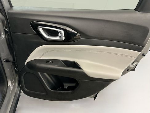 Used 2022 Jeep Compass Limited image 30